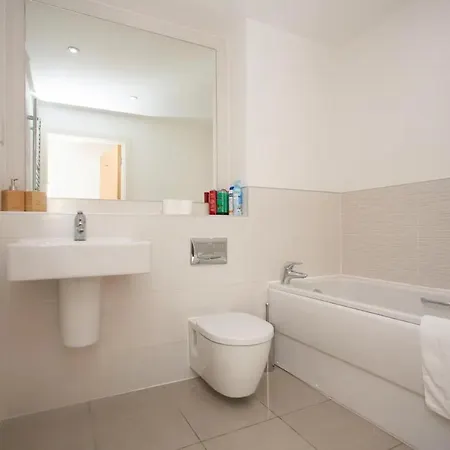 Stunning 2 Bedroom In Ashley Down With Cricket View Appartamento Bristol